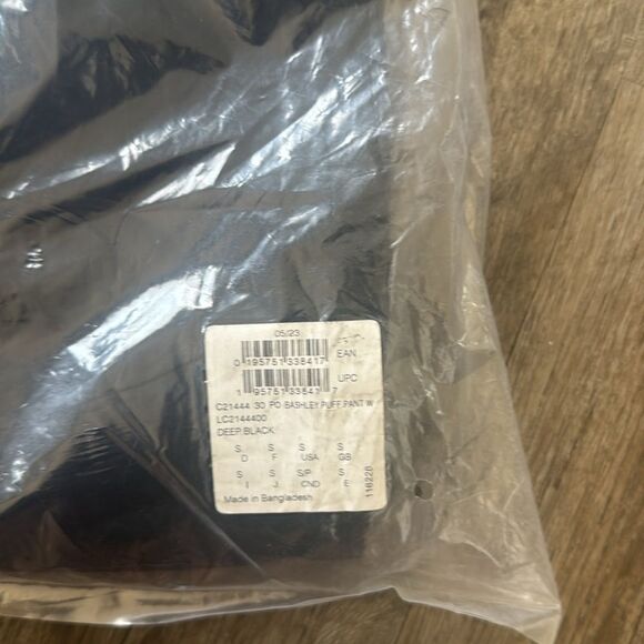 Salomon Bashley puff ski pants in black • Small - Picture 4 of 9